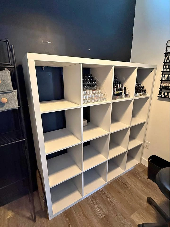 16 cubby bookcase