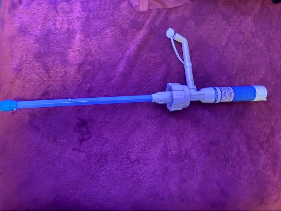 Clover water pump