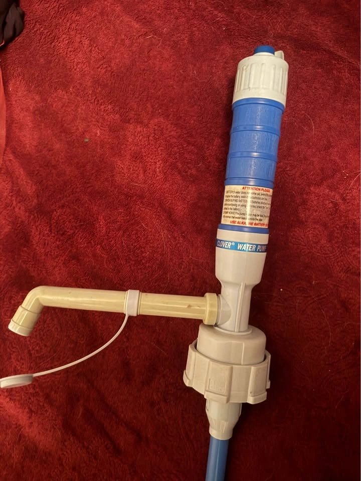 Clover water pump - photo 2