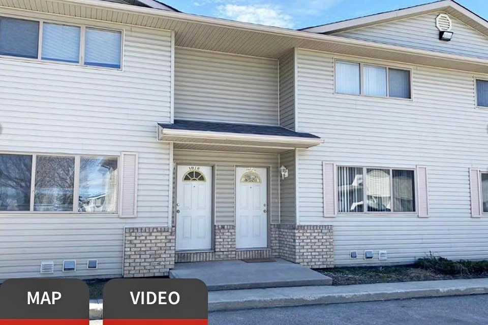 2 Beds 1.5 Baths - Townhouse