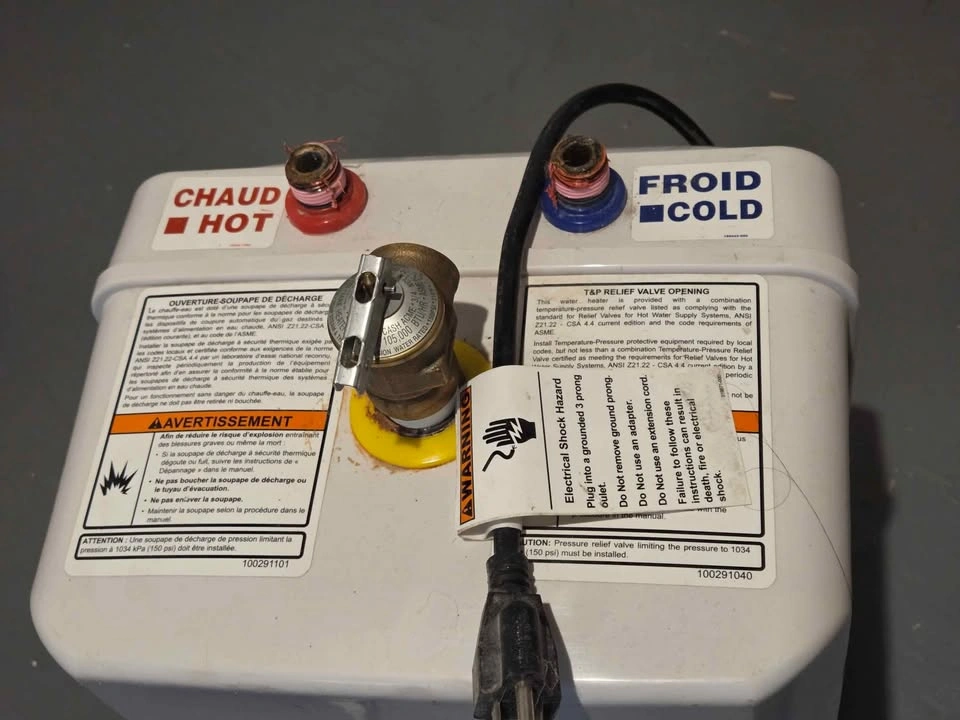 Electric Water Heater - photo 3