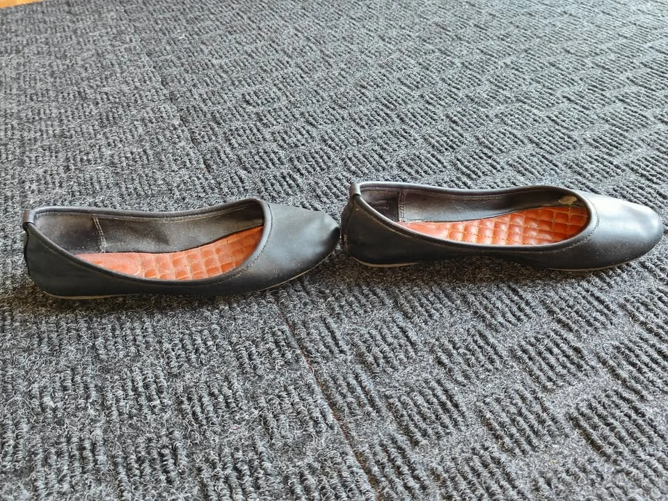 Women MIA Black Ballet Flats Slip On Shoes - Size 7.5 - photo 3