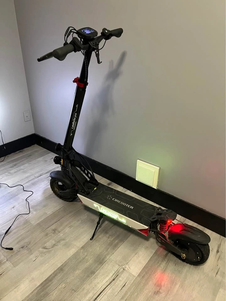 Circooter Landturbo Pro Electric Scooter - photo 3
