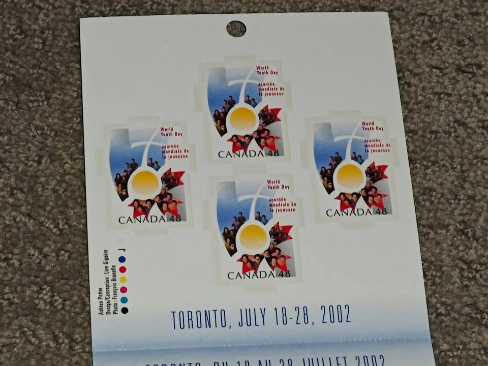 Stamp Booklet - 2002 Canada Post World Youth Day - photo 2