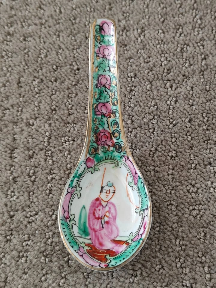 Chinese Rose Medallion Famille Porcelain Hand Painted Spoon - photo 2