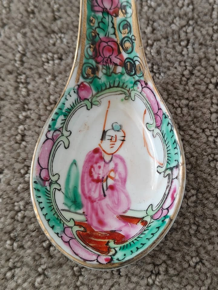 Chinese Rose Medallion Famille Porcelain Hand Painted Spoon - photo 4