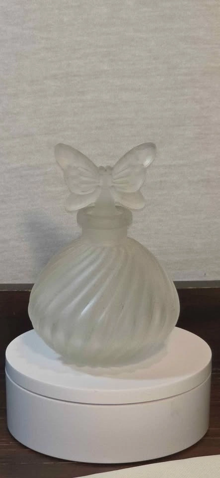 Vintage Frosted Glass Perfume Bottle with Butterfly Stopper - photo 2
