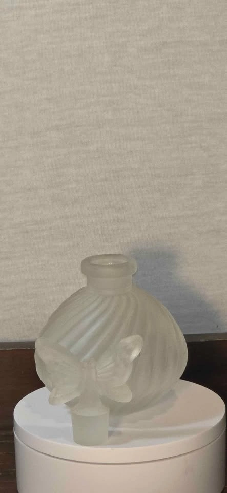 Vintage Frosted Glass Perfume Bottle with Butterfly Stopper - photo 3