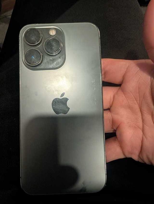 iPhone 13 Pro - 128gb - 100% battery health - photo 3
