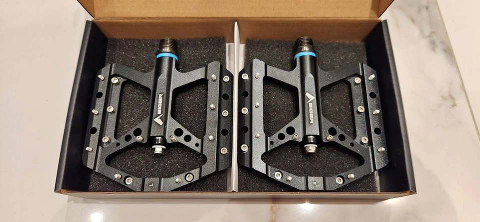 Bike Pedals & Handlebar Tapes