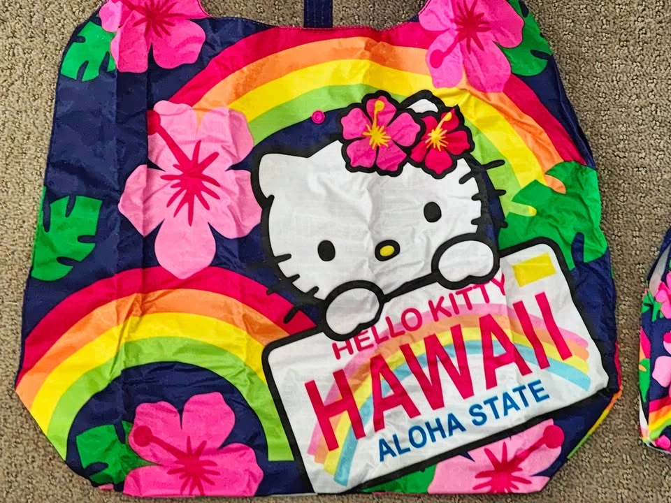 Sanrio Hello Kitty Hawaii Aloha State Reusable Foldable Tote Bag - photo 3