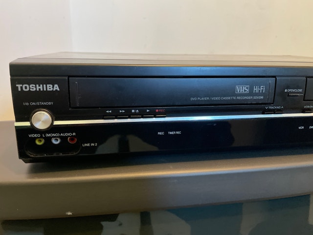 Toshiba dvd vhs player combo working - photo 2
