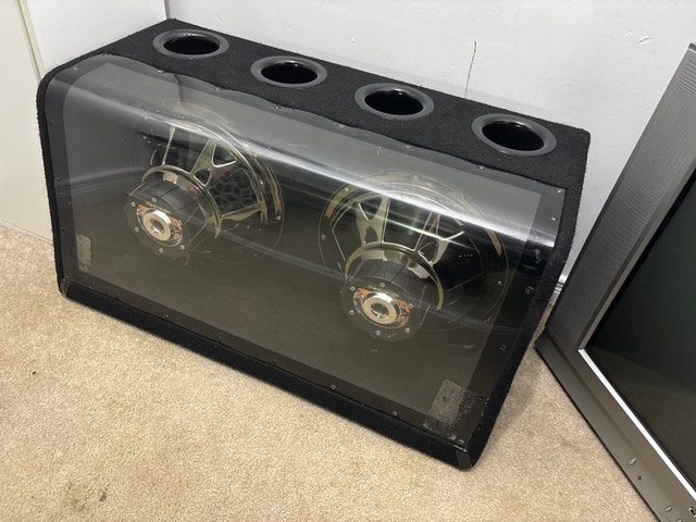 Dual 12” subwoofer 700w each - photo 4