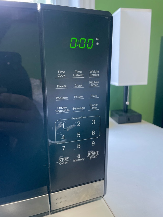 master chef 0.7 cu ft microwave like new - photo 2