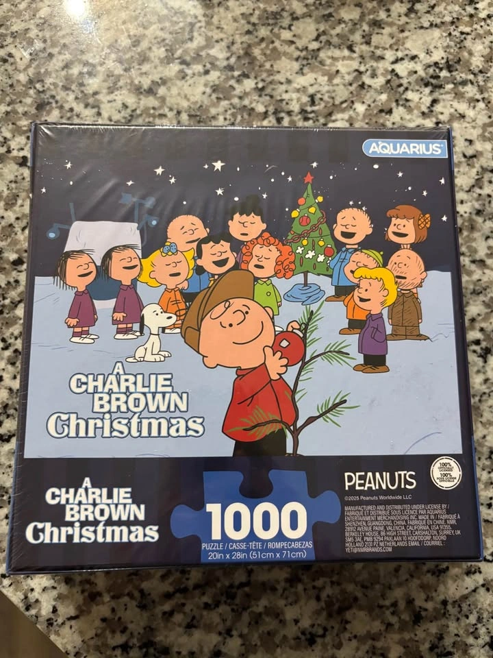 Charlie Brown Christmas 1000 pcs puzzle - photo 2