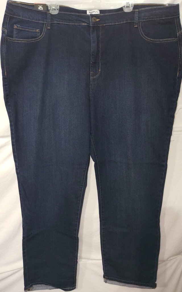 NEW Kensie Plus Women's 26 Blue Jeans