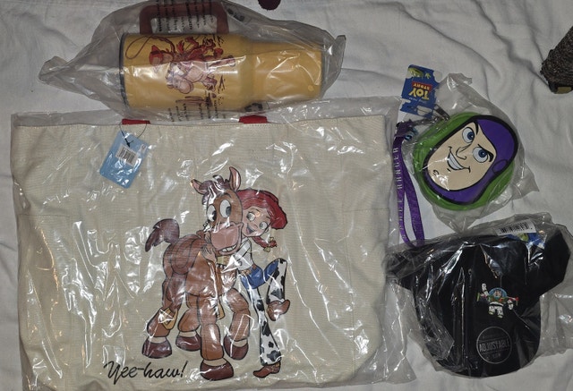 NEW 5 Pc Toy Story Movie Set Tote, Tumbler, Pouch, Hat, Keychain