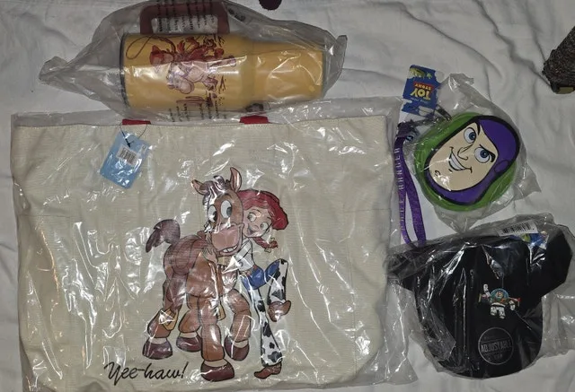NEW 5 Pc Toy Story Movie Set Tote, Tumbler, Pouch, Hat, Keychain