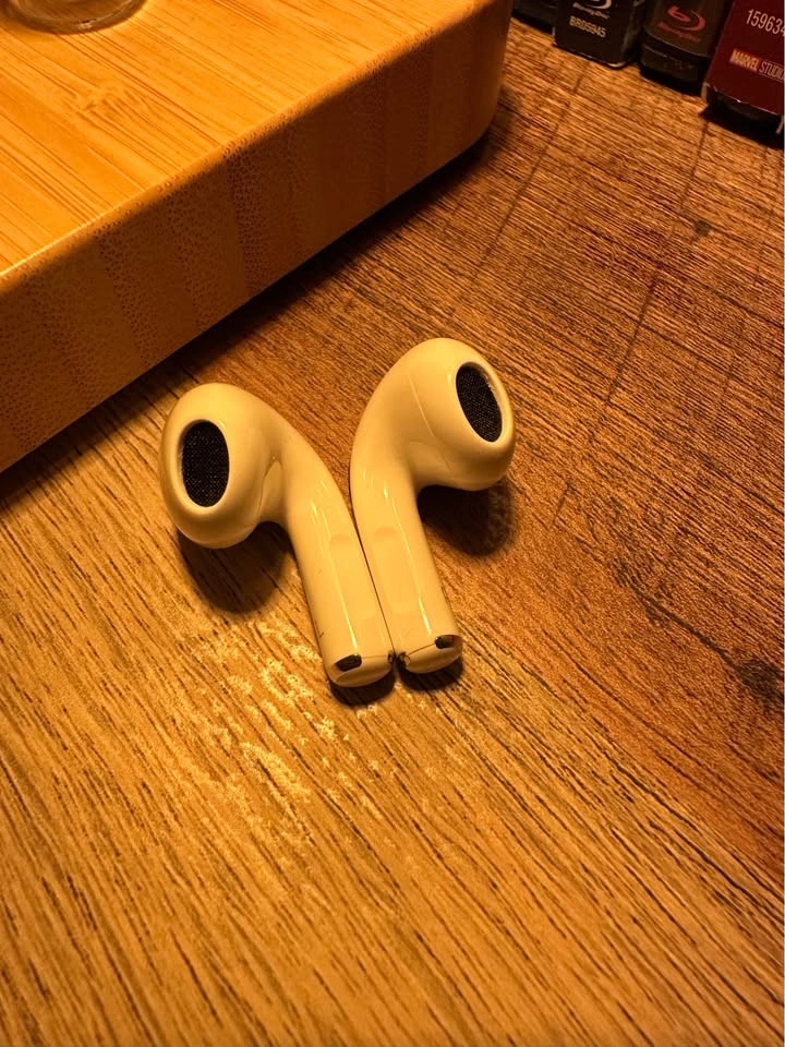 Apple AirPods 3 - photo 3