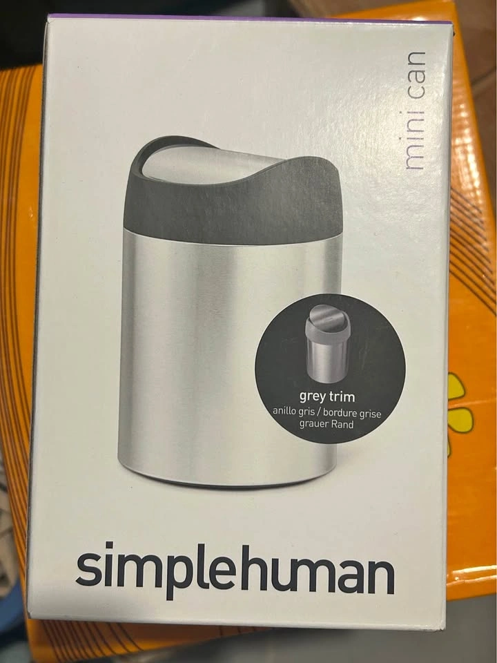 simplehuman Mini Can with Balanced Swing Lid