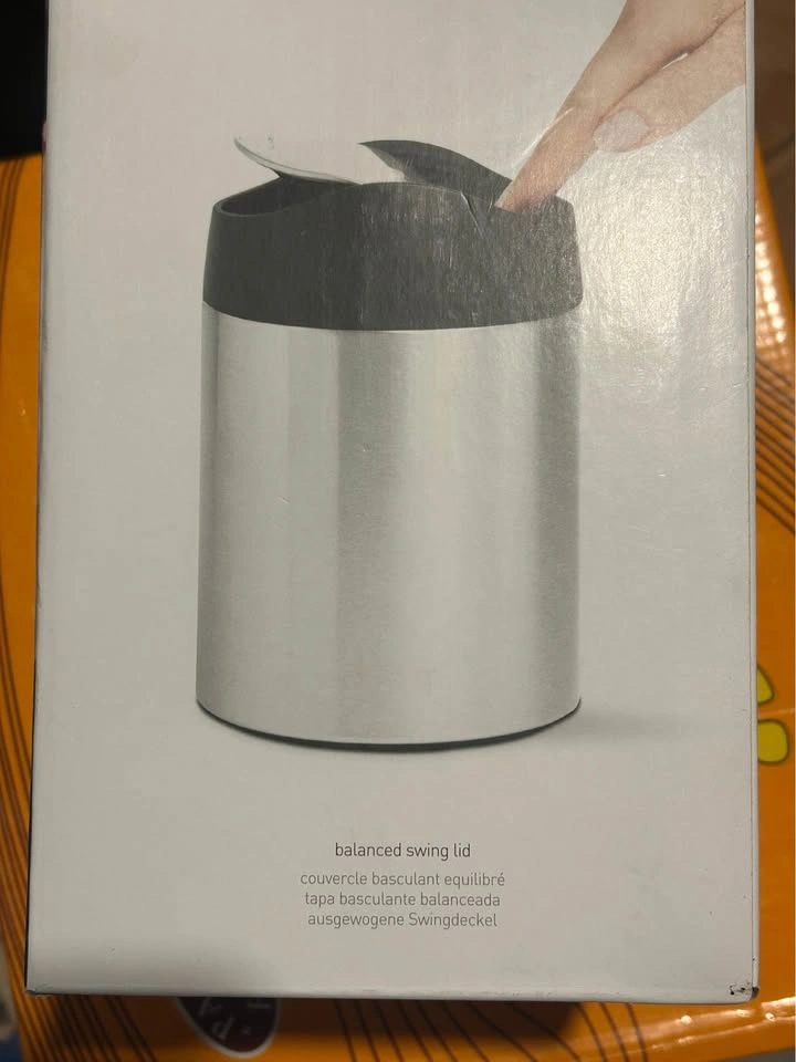 simplehuman Mini Can with Balanced Swing Lid - photo 4