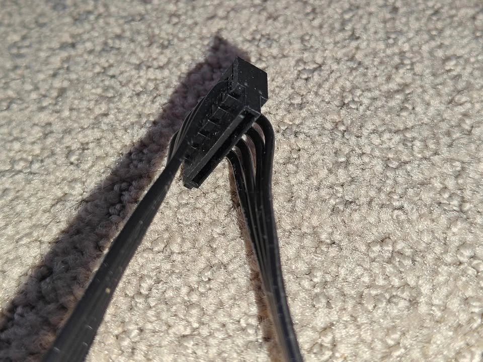 Power Supply Unit PSU - Molex SATA Power Splitter Adapter Cable - photo 3
