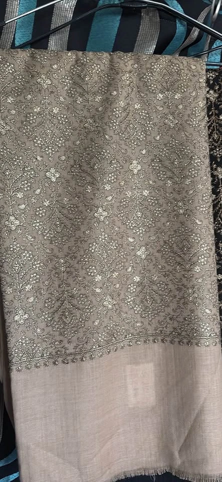 Pure wool premium Embroidered Floral Shawls - photo 5