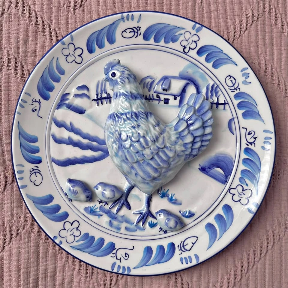 Vintage Chicken Hen 3D Decor Plate