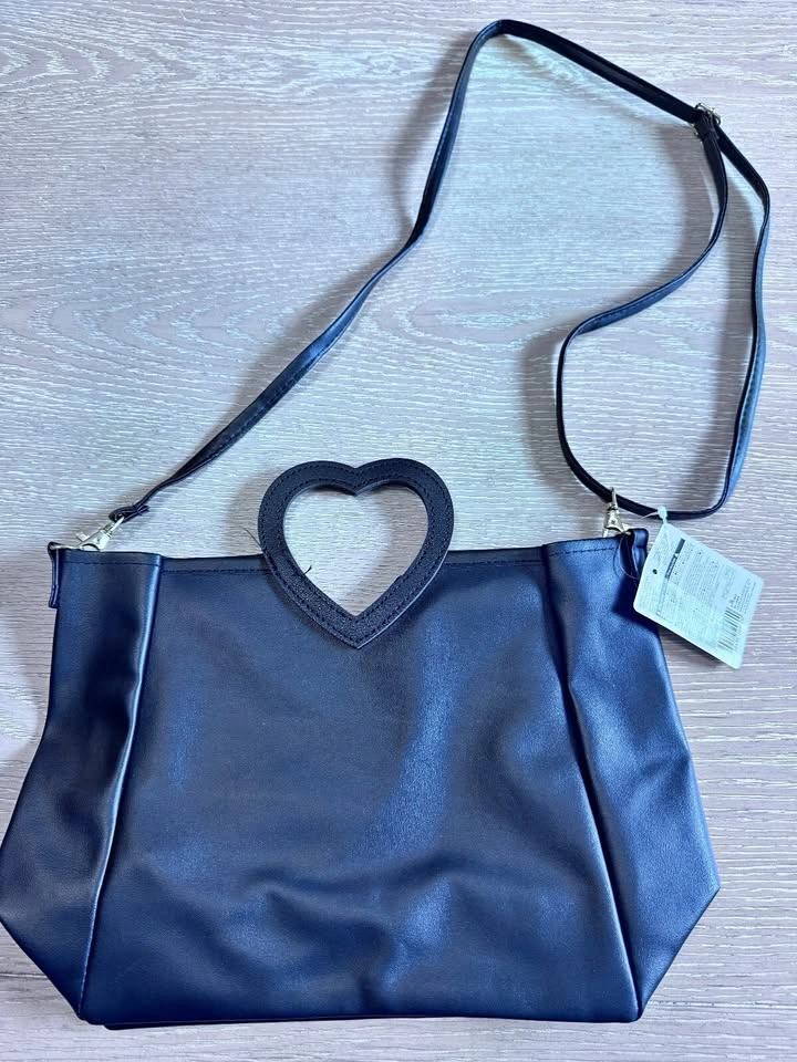 Black Y2K Heart Window Display Crossbody Bag