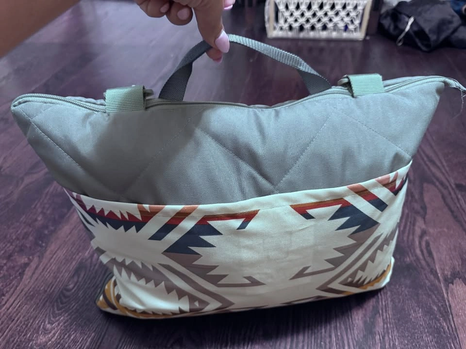 Pendleton Packable Reversible Quilted Throw Blanket - photo 2