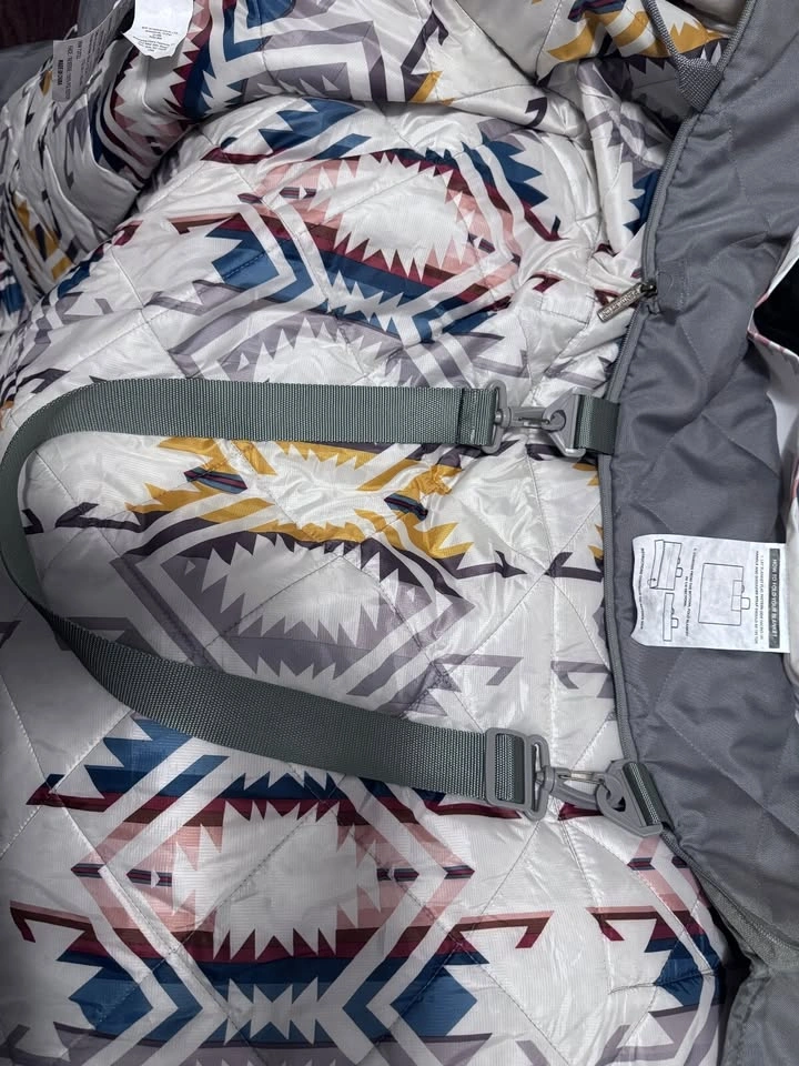 Pendleton Packable Reversible Quilted Throw Blanket - photo 4