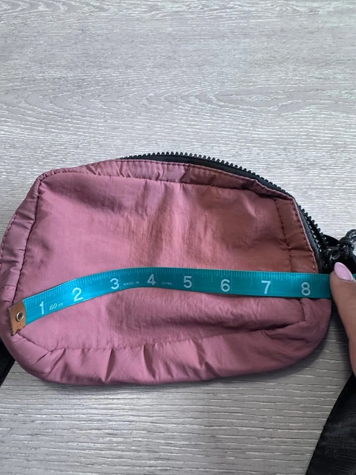 Pink nylon zip belt bag crossbody pouch - photo 4