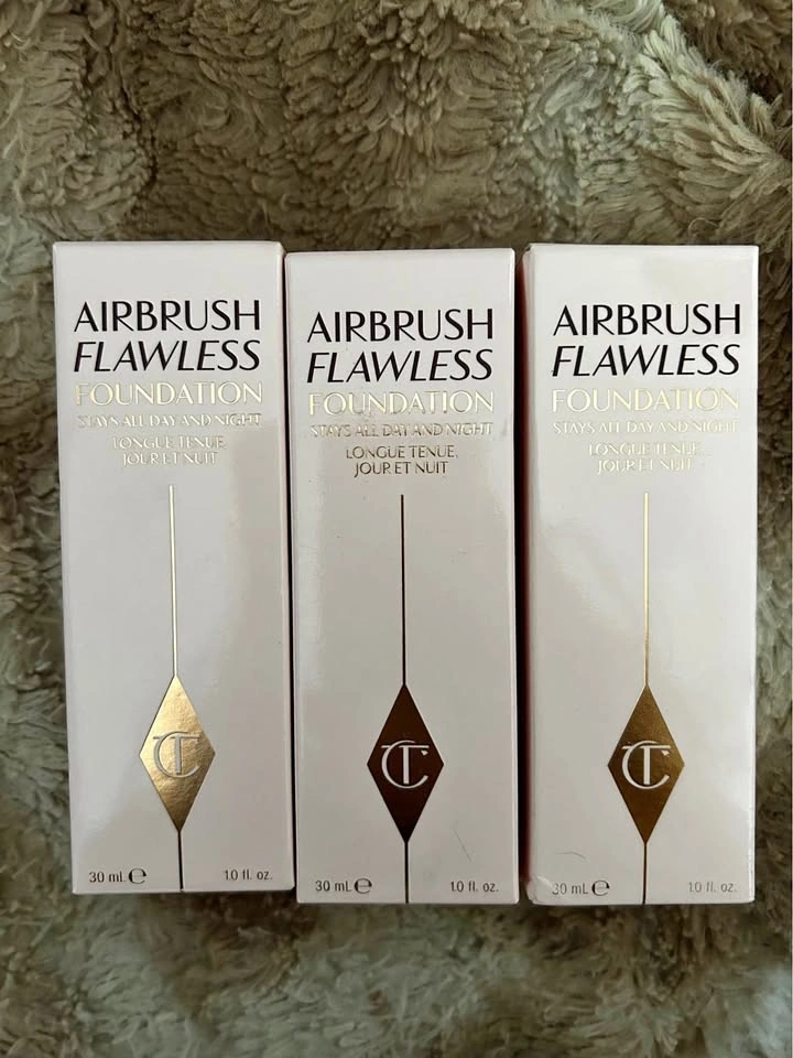 Charlotte Tilbury Airbrush Flawless Foundation (Shade 2 Neutral)