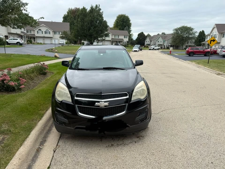 2012 Chevrolet Equinox · LT Sport Utility 4D - photo 2