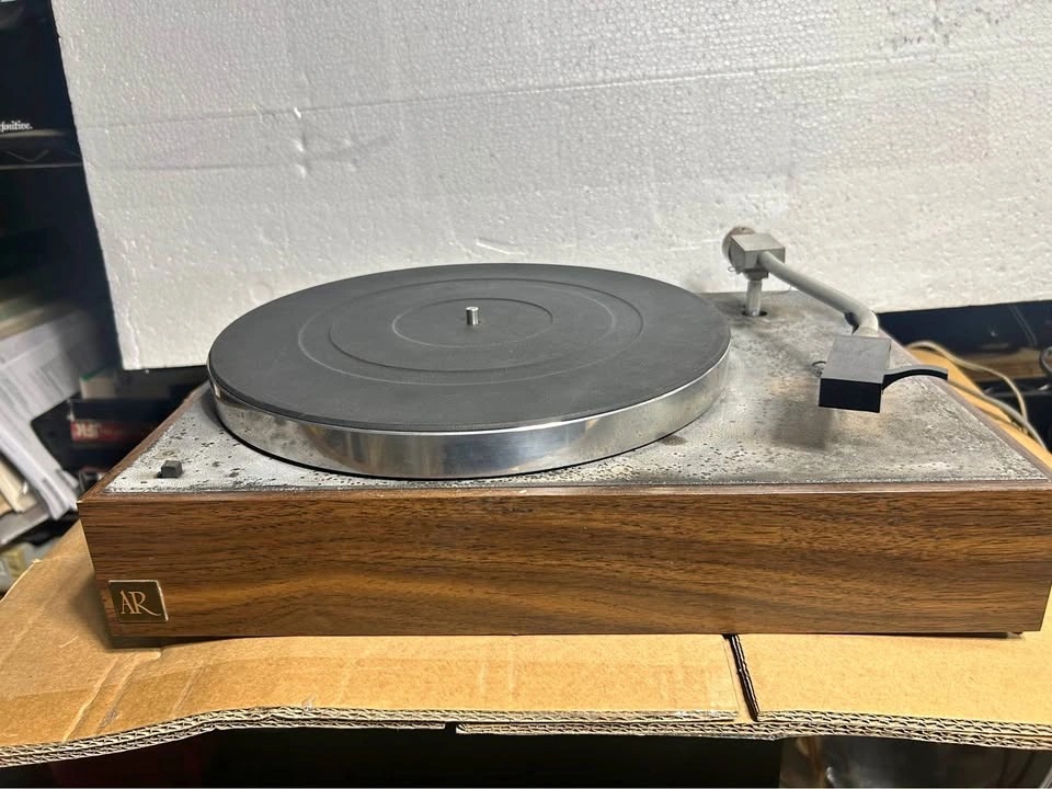 VINTAGE ACOUSTIC RESEARCH AR-XA TURNTABLE $180 firm