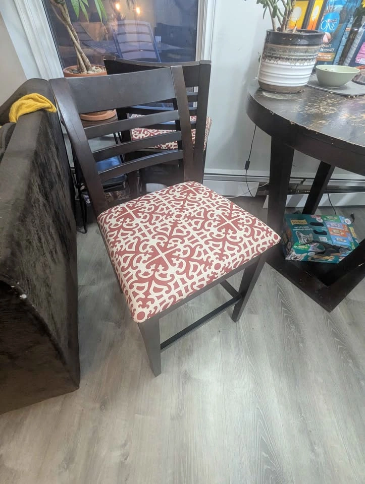 Dining table & 4 chairs - photo 2