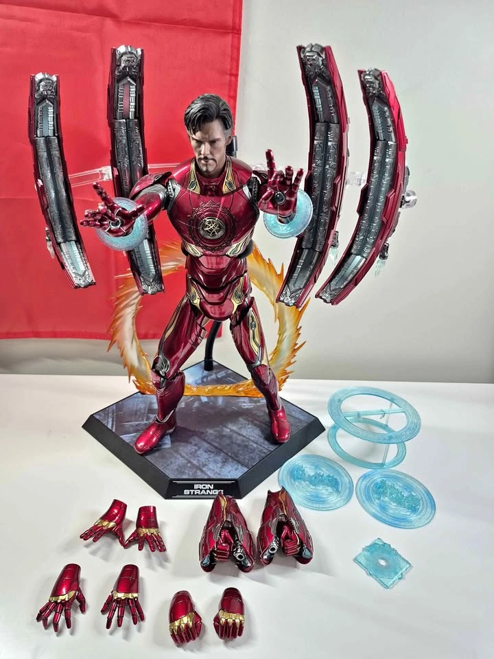 Iron Strange Hot Toys