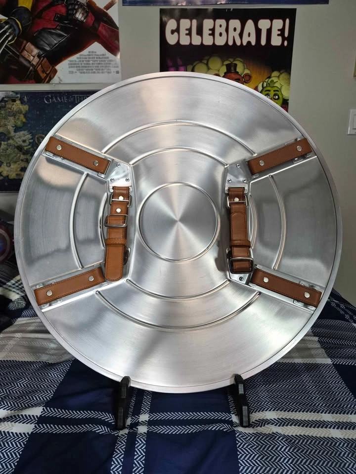 Captain America shield - photo 2