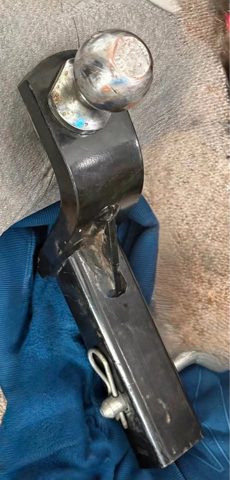 Trailer Hitch Ball Mount with Ball and Pin