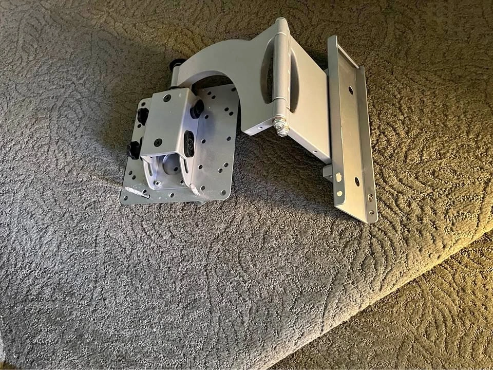 TV Wall Mount - Very Rigid