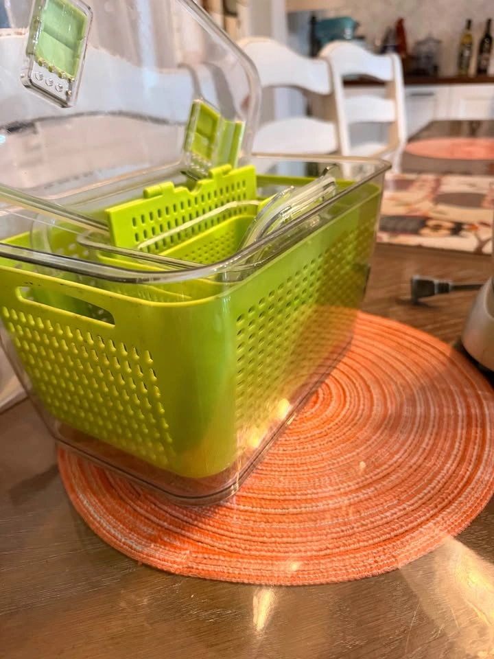 Salad and avocado storage container - photo 2