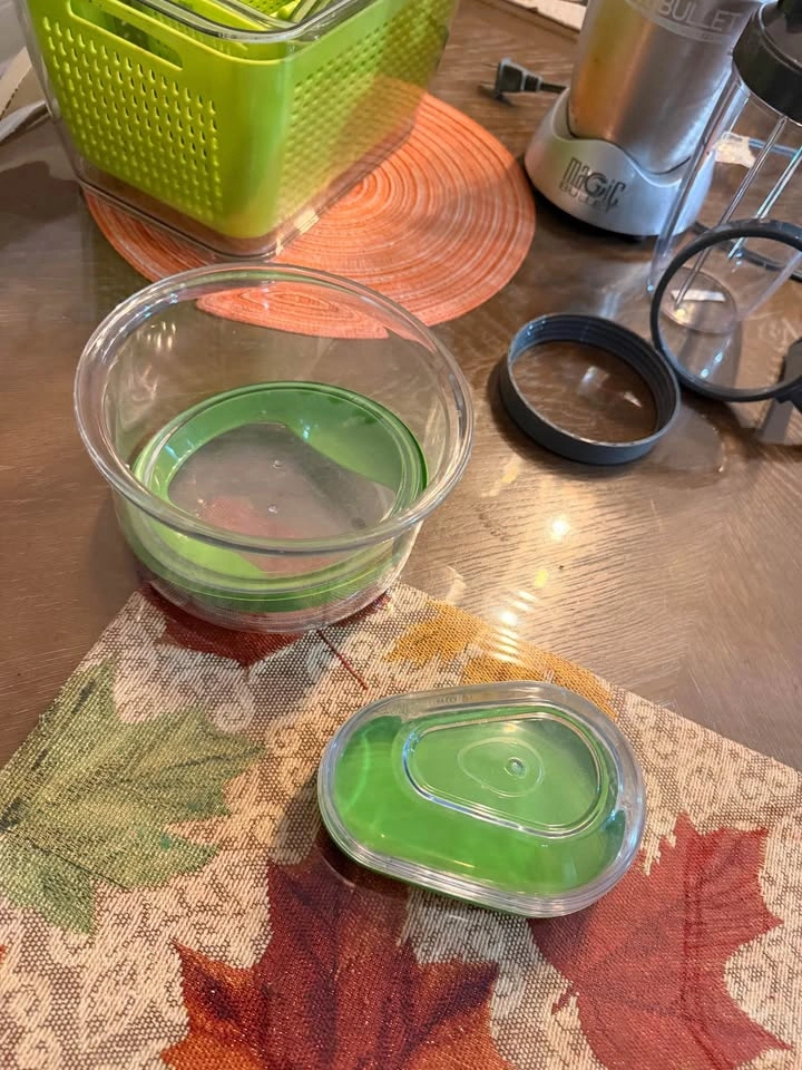 Salad and avocado storage container - photo 3