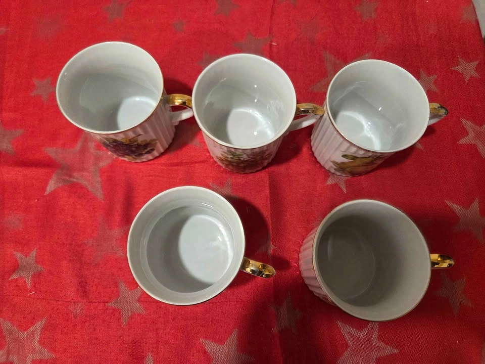 Set of 5 Vintage Czechoslovakia Mugs - photo 4