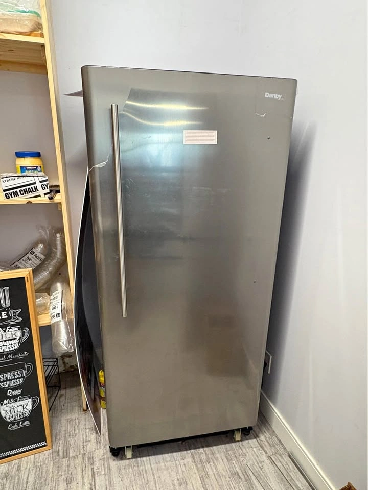 Stand up Full Fridge