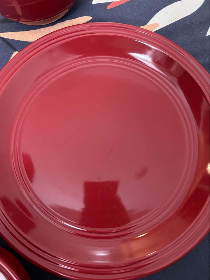 Dinnerware Set- 3 plates 2 bowls- unused - photo 3