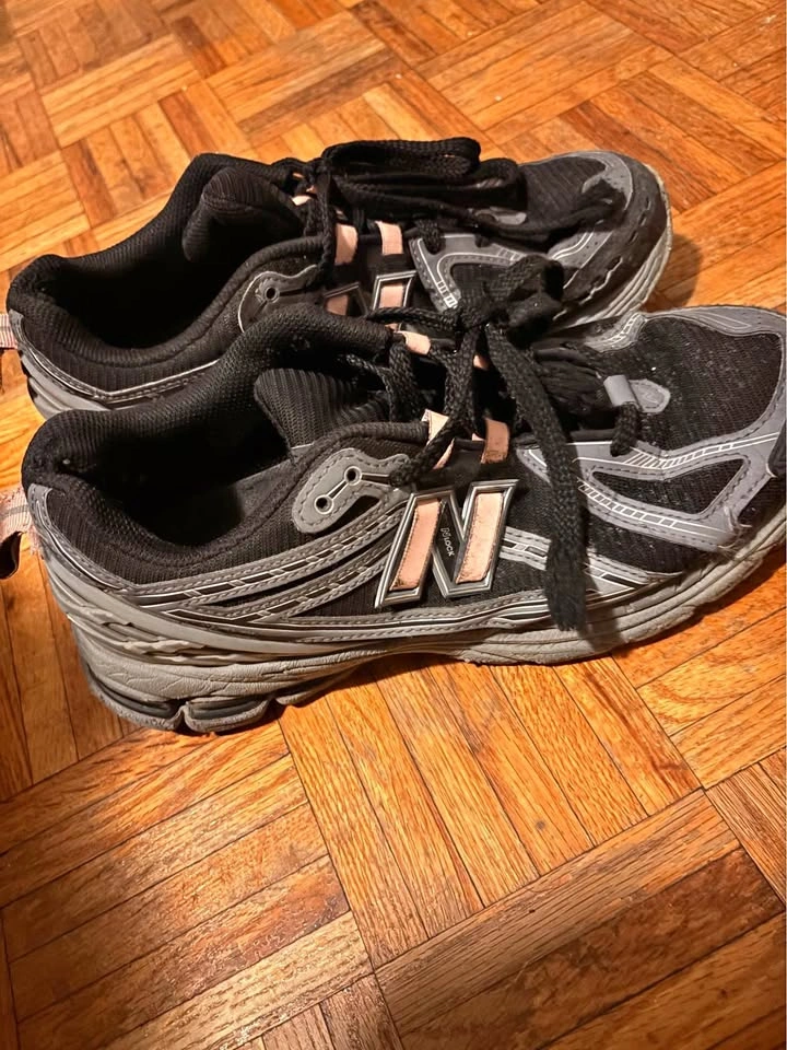 New Balance 1906R Size 9.5