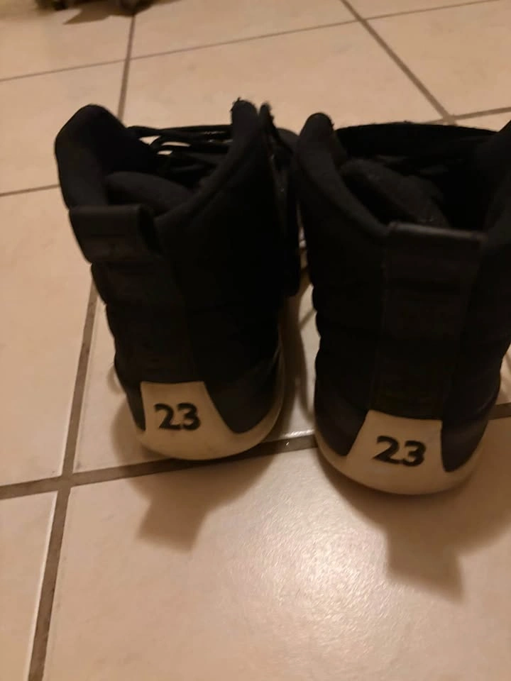 Air Jordan 12 Nylon Size 9.5 - photo 2