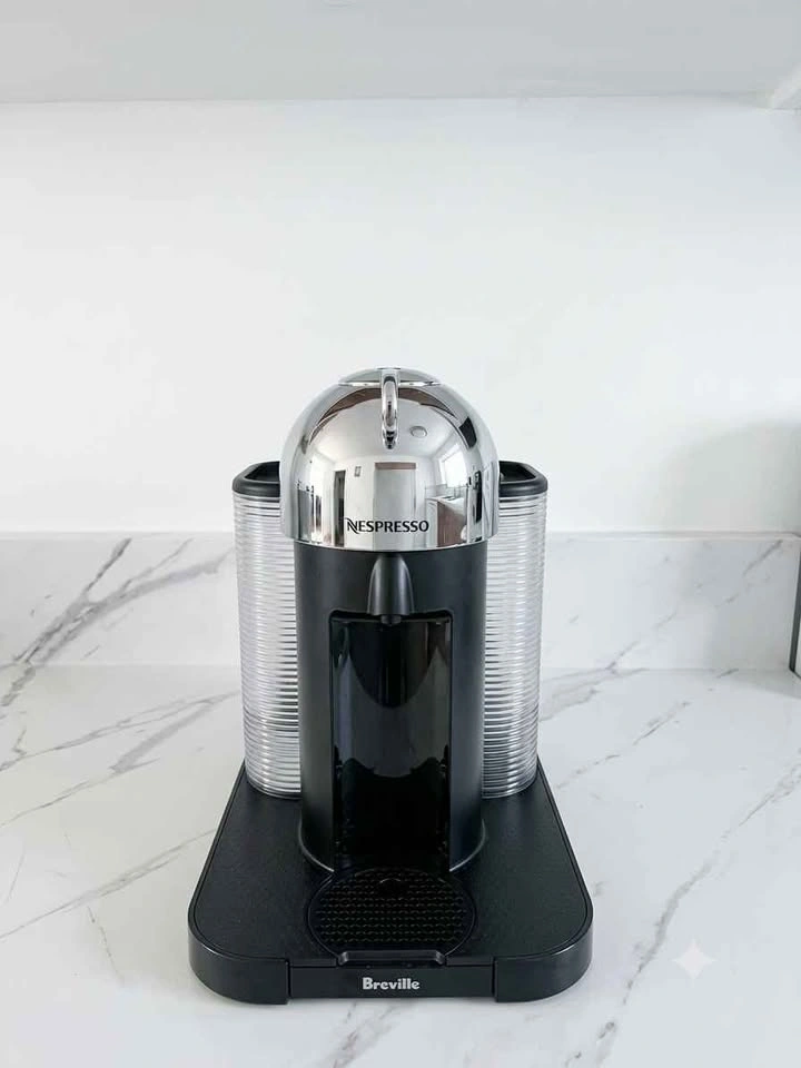 Nespresso Breville Vertuo Coffee and Espresso Machine - photo 2