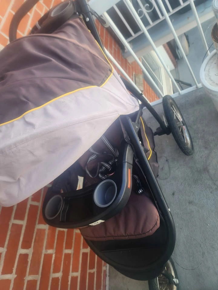 Graco Click Connect Jogging Stroller - photo 4