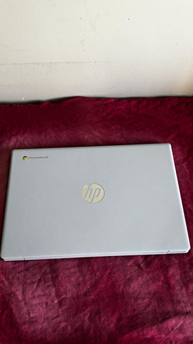 HP Chromebook 14in Silver Laptop Chrome OS Intel Processor